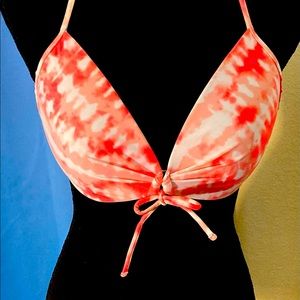 Really cute padded swim top XL